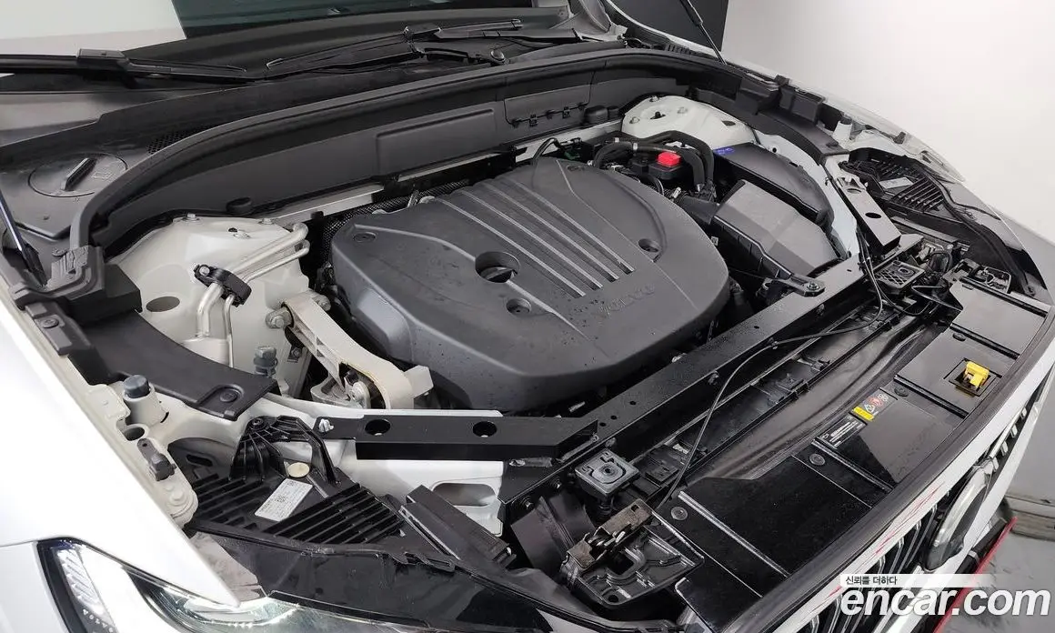 Volvo XC60 2024 2.0 автомат (гидро), фото 6