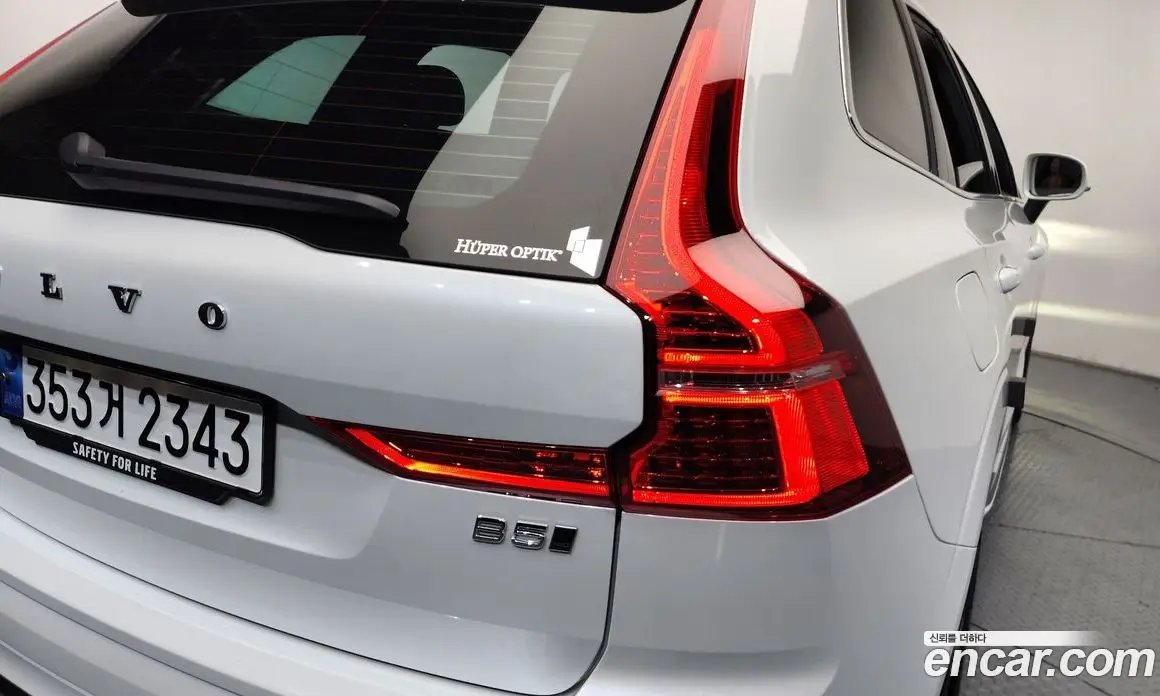Volvo XC60 2024 2.0 автомат (гидро), фото 9