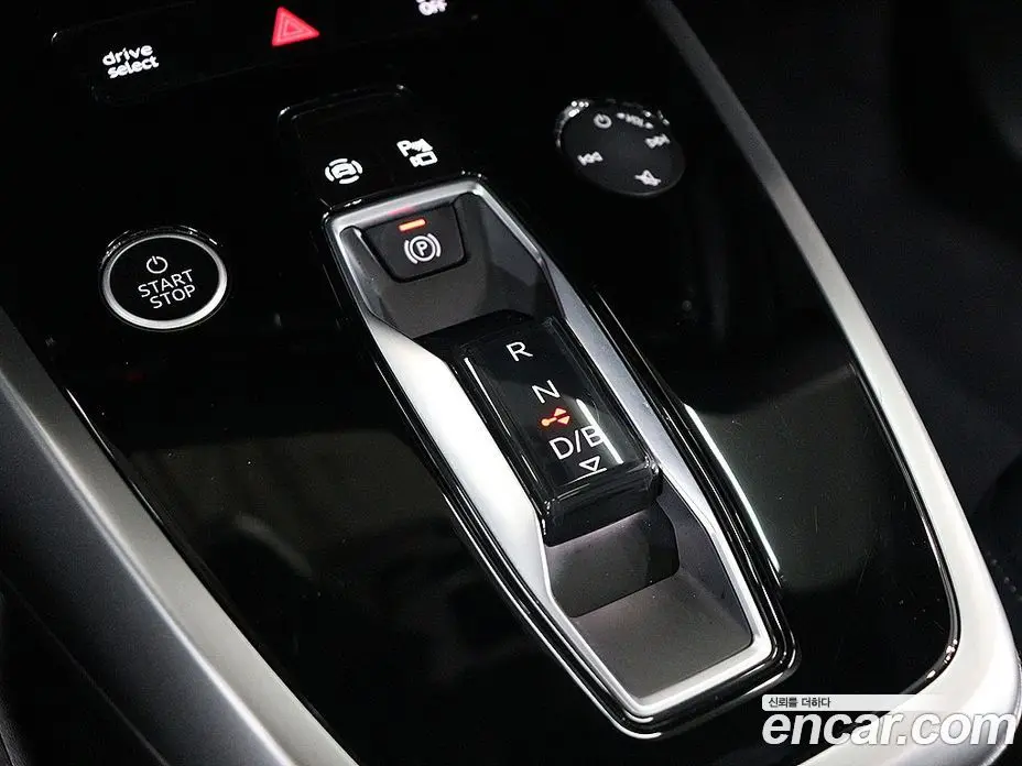 Audi Q4 e-tron 2023 1.0 автомат (гидро), фото 11