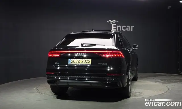 Audi Q8 2022 3.0 автомат (гидро), миниатюра 3
