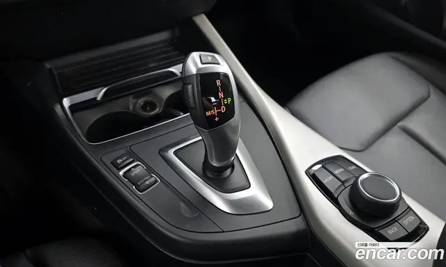 BMW 1 серия 2019 2.0 автомат (гидро), миниатюра 11