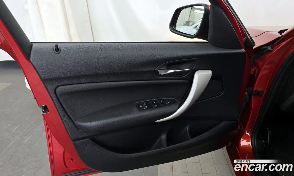 BMW 1 серия 2019 2.0 автомат (гидро), фото 13