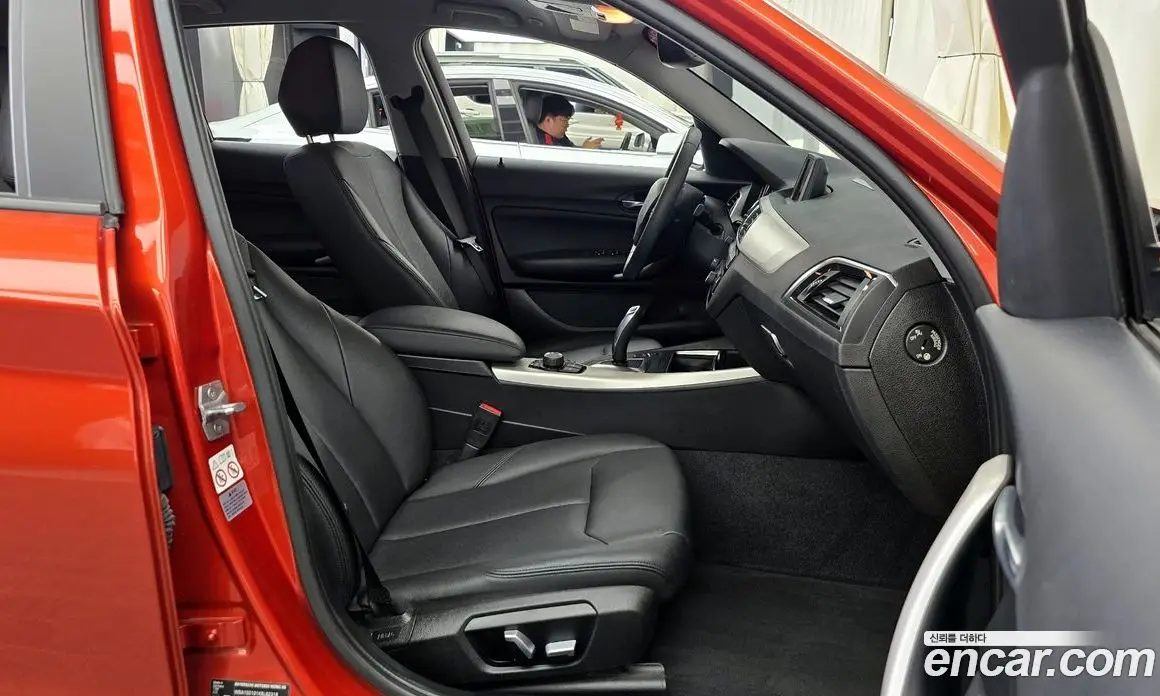 BMW 1 серия 2019 2.0 автомат (гидро), фото 15