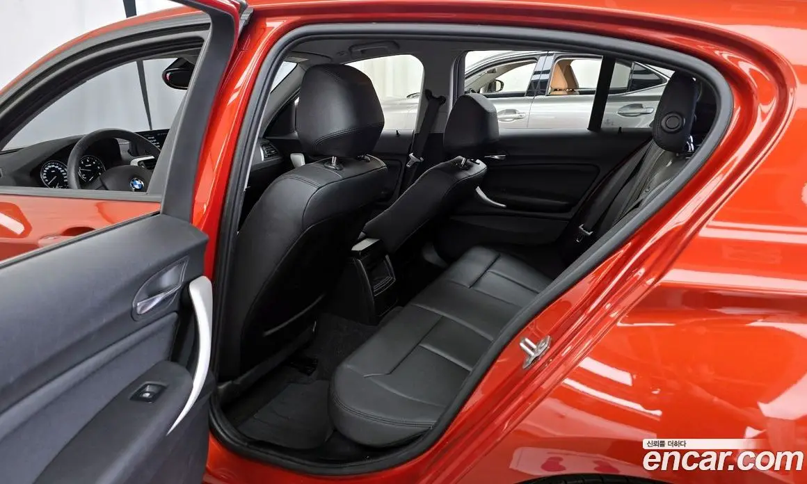 BMW 1 серия 2019 2.0 автомат (гидро), фото 16