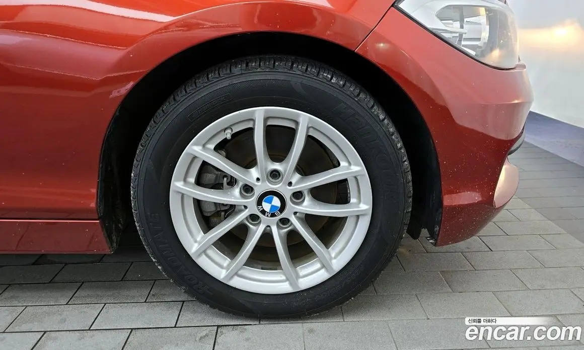 BMW 1 серия 2019 2.0 автомат (гидро), фото 6