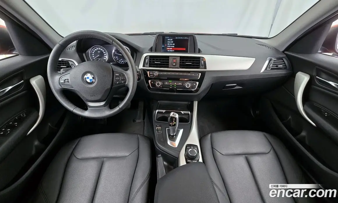 BMW 1 серия 2019 2.0 автомат (гидро), фото 9