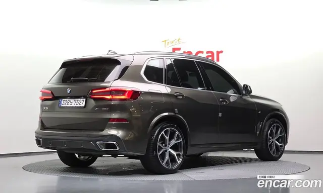 BMW X5 2023 3.0 автомат (гидро), миниатюра 2