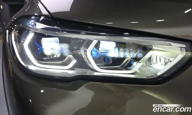 BMW X5 2023 3.0 автомат (гидро), миниатюра 8