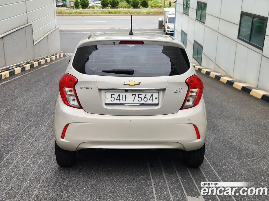 Chevrolet Spark 2017 1.0 автомат (гидро), фото 16
