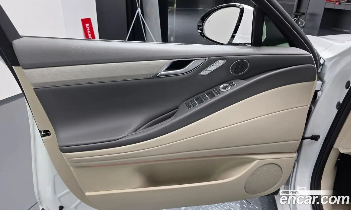 Genesis G80 2025 2.5 автомат (гидро), фото 13
