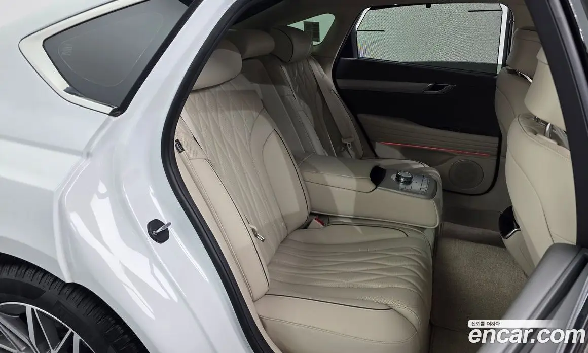 Genesis G80 2025 2.5 автомат (гидро), фото 16