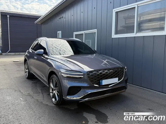 Genesis GV70, 2024, 17 000 км