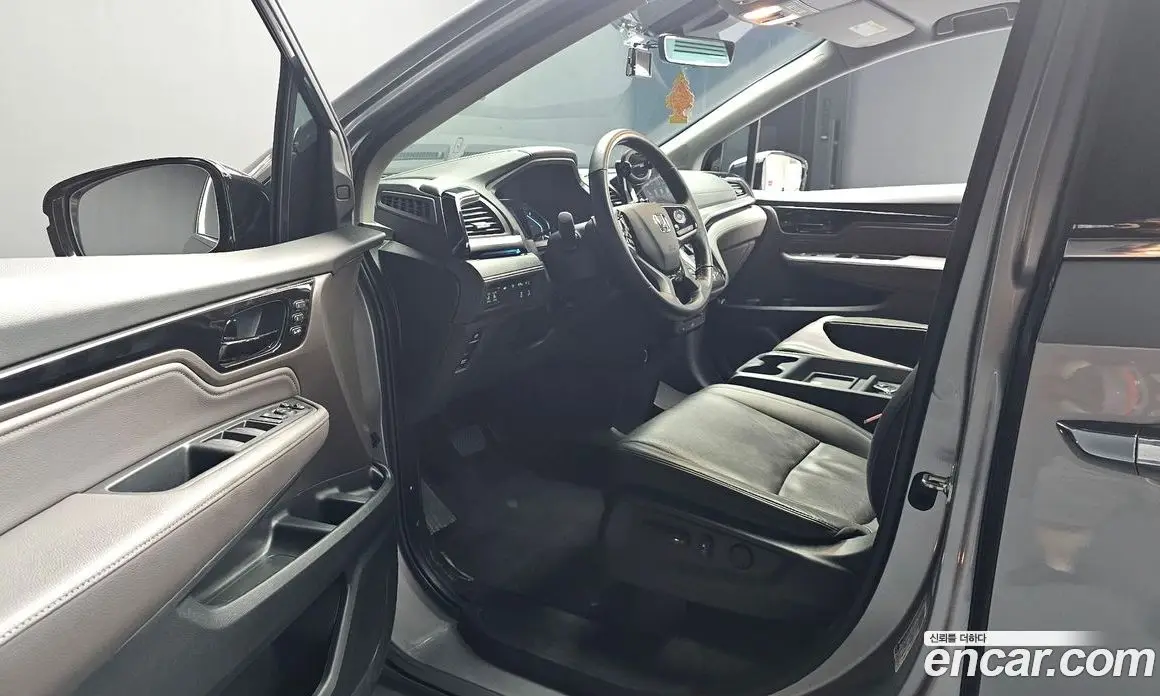 Honda Odyssey 2019 3.5 автомат (гидро), фото 13