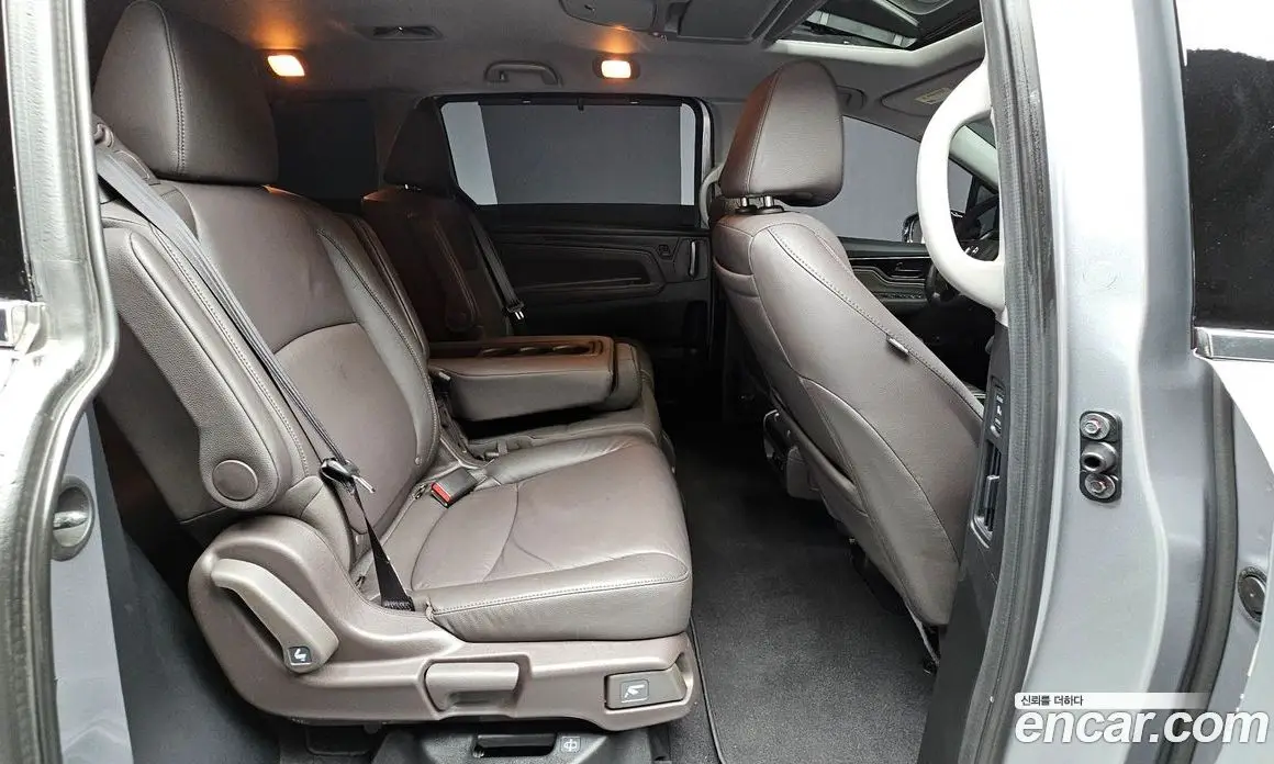 Honda Odyssey 2019 3.5 автомат (гидро), фото 18