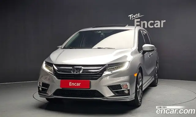 Honda Odyssey 2019 3.5 автомат (гидро), миниатюра 3