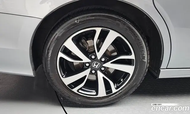 Honda Odyssey 2019 3.5 автомат (гидро), миниатюра 5
