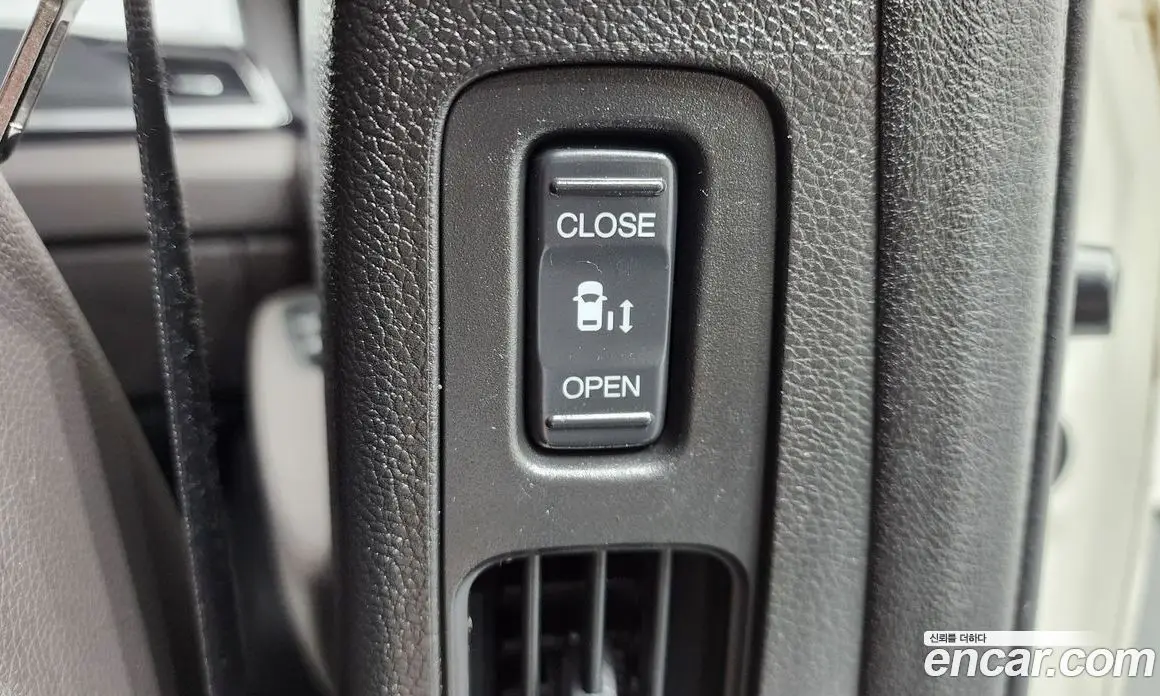 Honda Odyssey 2019 3.5 автомат (гидро), фото 11