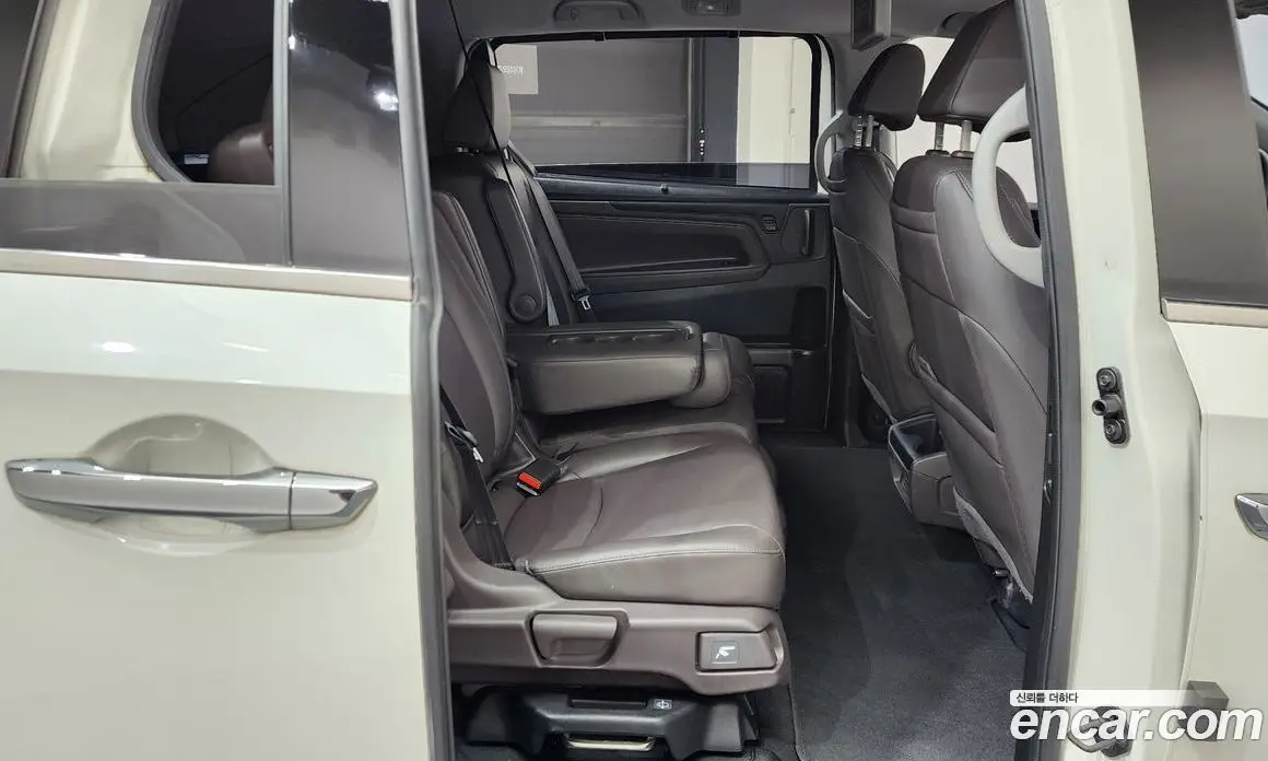Honda Odyssey 2019 3.5 автомат (гидро), фото 10