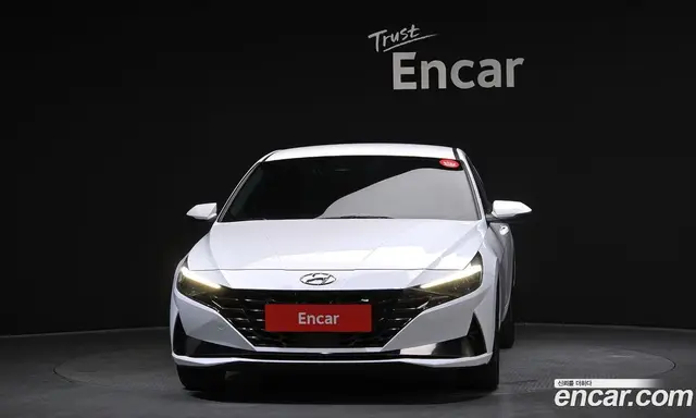 Hyundai Avante 2022 1.6 автомат (гидро), миниатюра 3