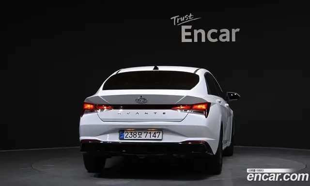 Hyundai Avante 2022 1.6 автомат (гидро), миниатюра 4
