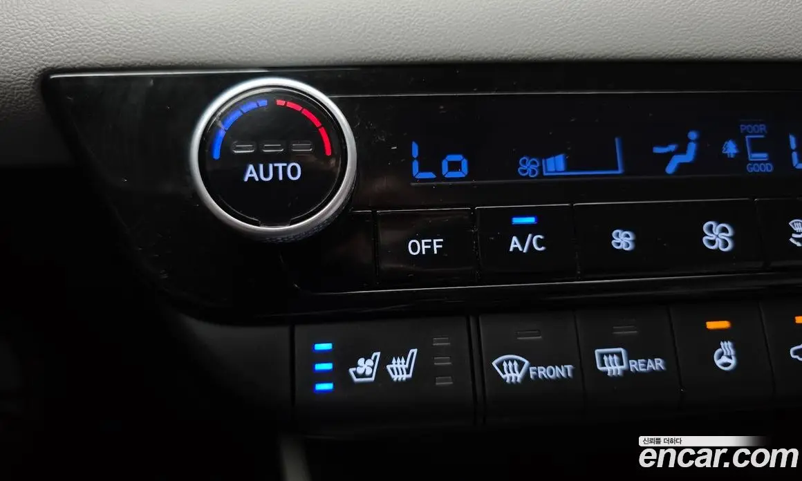 Hyundai Avante 2022 1.6 автомат (гидро), фото 31