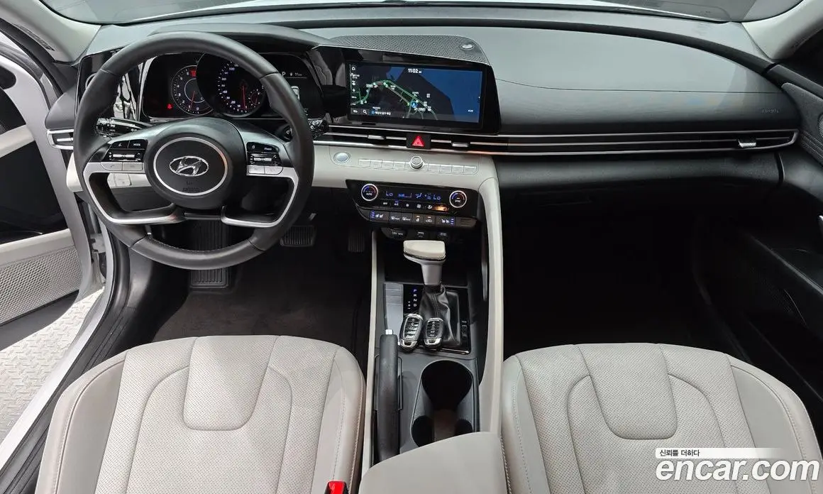 Hyundai Avante 2022 1.6 автомат (гидро), фото 10