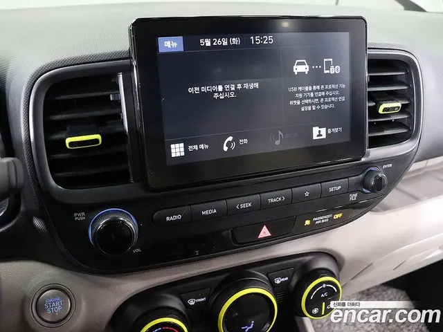 Hyundai Venue 2020 1.6 автомат (гидро), миниатюра 8