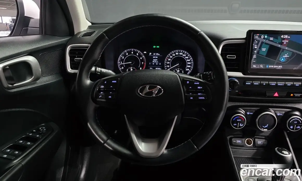 Hyundai Venue 2021 1.6 автомат (гидро), фото 13