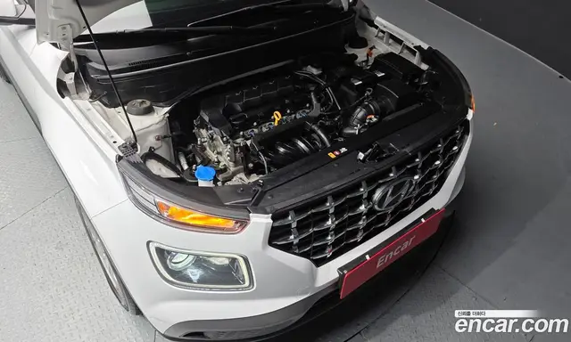 Hyundai Venue 2021 1.6 автомат (гидро), миниатюра 6