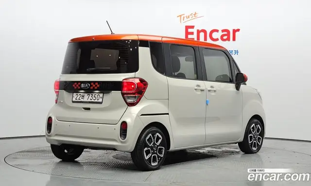 Kia Ray 2019 1.0 автомат (гидро), миниатюра 2