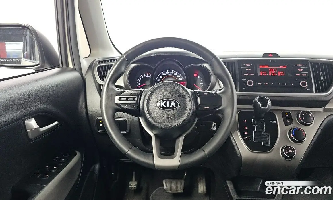 Kia Ray 2019 1.0 автомат (гидро), фото 18
