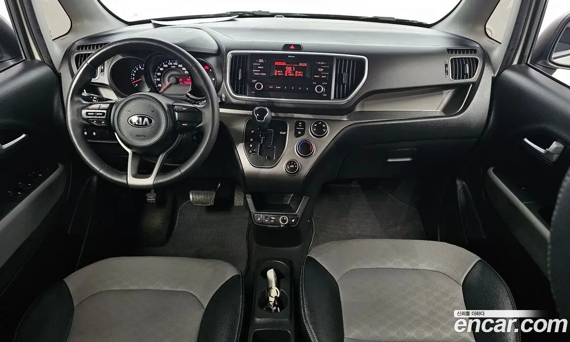 Kia Ray 2019 1.0 автомат (гидро), фото 10