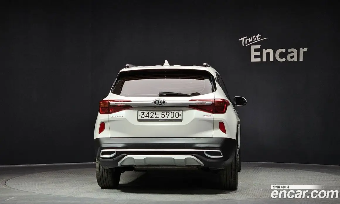 Kia Seltos 2020 1.6 автомат (гидро), фото 4