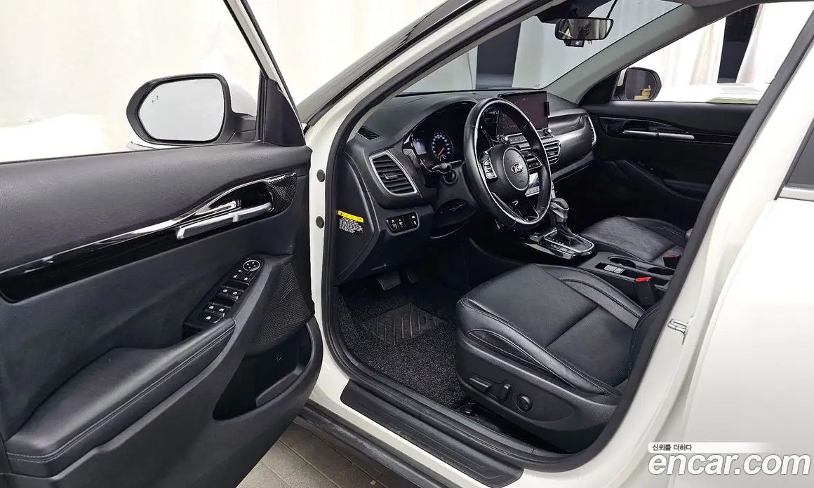 Kia Seltos 2020 1.6 автомат (гидро), фото 10