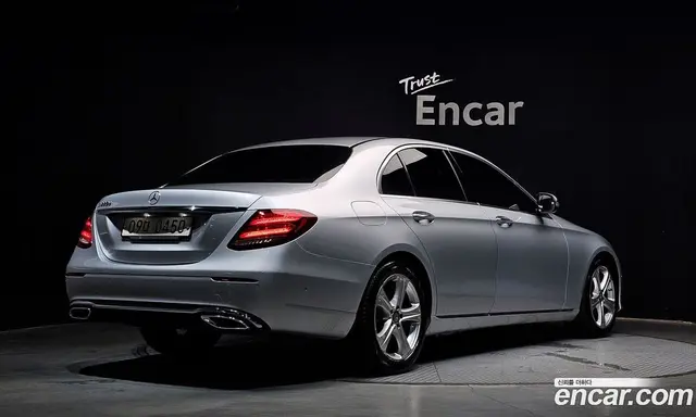 Mercedes-Benz E-Class 2016 1.9 гидро, миниатюра 2 Mercedes-Benz E-Class 2016 1.9 гидро, миниатюра 2