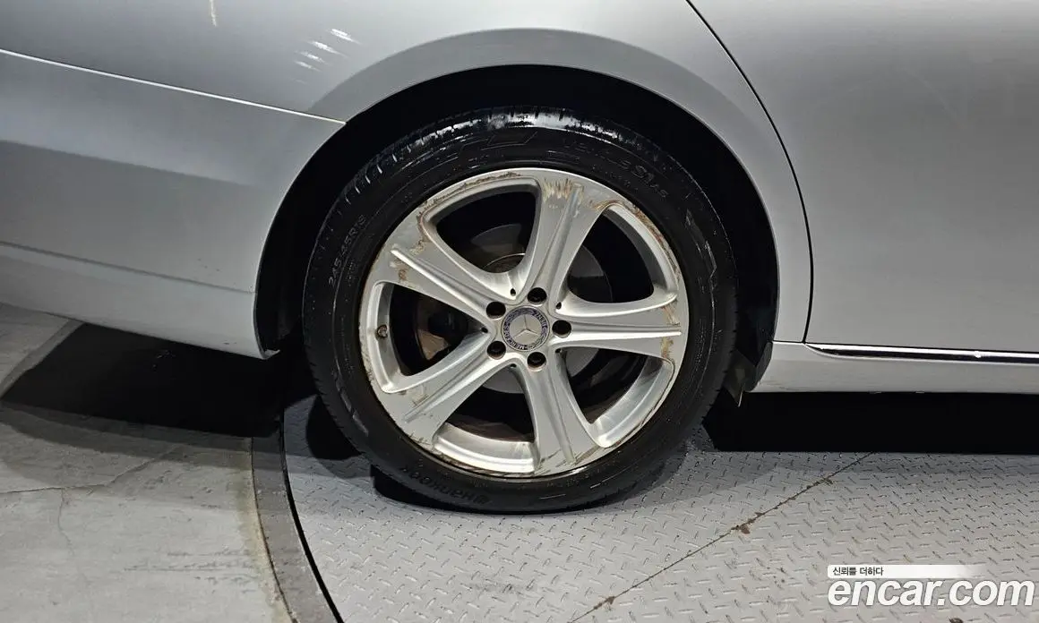 Mercedes-Benz E-Class 2016 1.9 гидро, фото 5 Mercedes-Benz E-Class 2016 1.9 гидро, фото 5