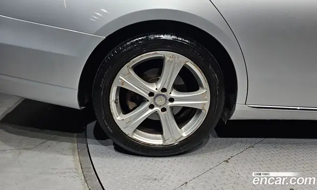 Mercedes-Benz E-Class 2016 1.9 гидро, миниатюра 5 Mercedes-Benz E-Class 2016 1.9 гидро, миниатюра 5