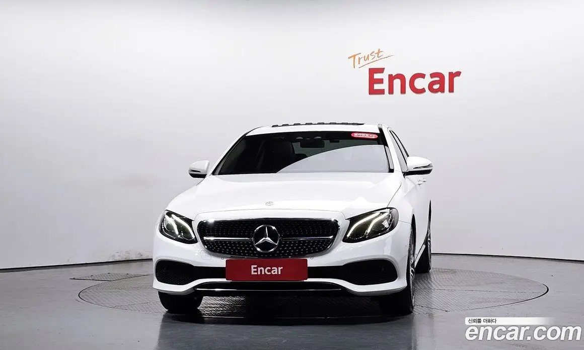 Mercedes-Benz E-Class 2017 2.0 гидро, фото 2 Mercedes-Benz E-Class 2017 2.0 гидро, фото 2