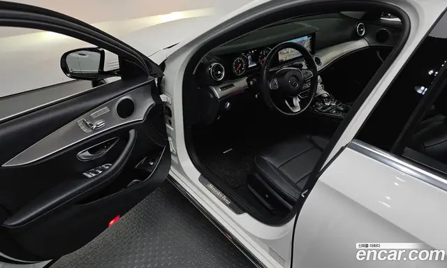 Mercedes-Benz E-Class 2017 2.0 гидро, миниатюра 12