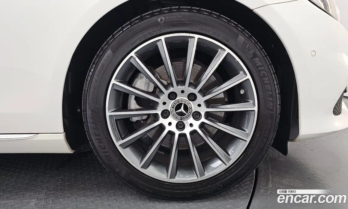 Mercedes-Benz E-Class 2017 2.0 гидро, фото 4 Mercedes-Benz E-Class 2017 2.0 гидро, фото 4