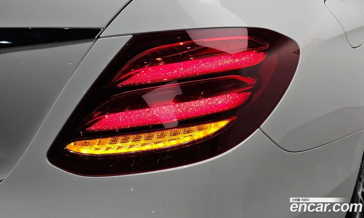 Mercedes-Benz E-Class 2017 2.0 гидро, фото 8 Mercedes-Benz E-Class 2017 2.0 гидро, фото 8