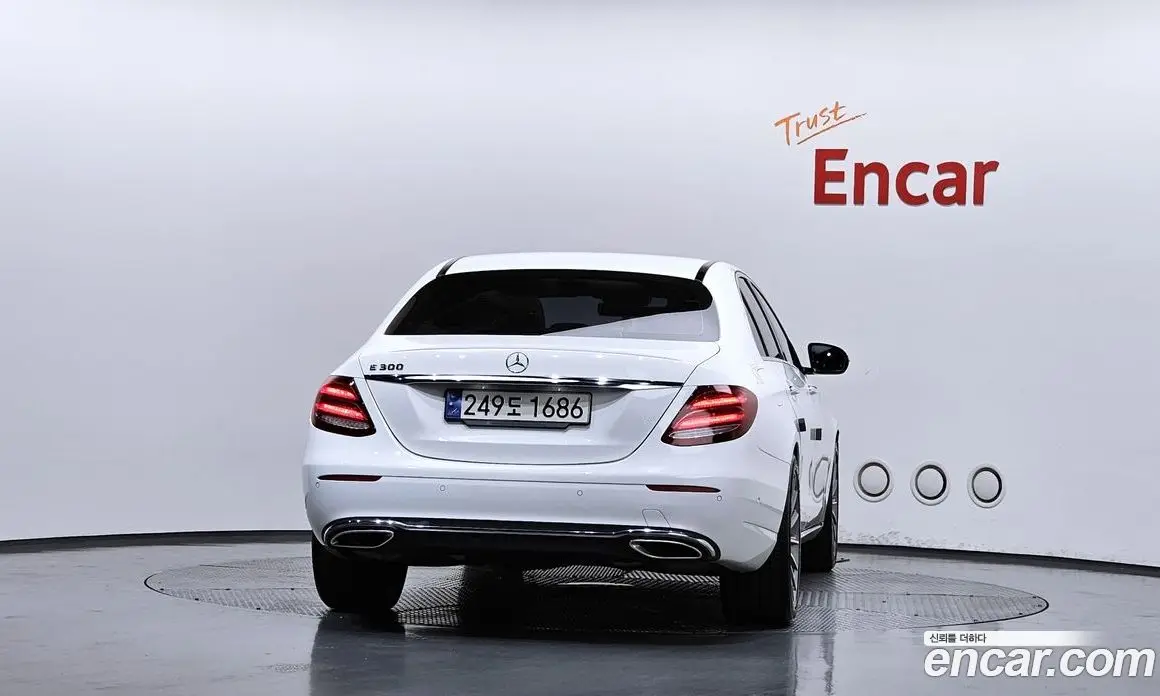 Mercedes-Benz E-Class 2018 2.0 гидро, фото 4 Mercedes-Benz E-Class 2018 2.0 гидро, фото 4