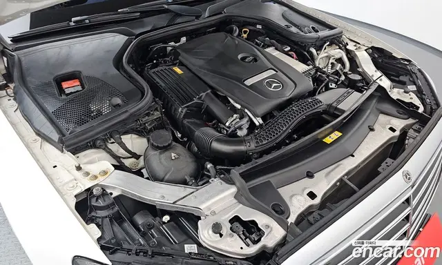 Mercedes-Benz E-Class 2018 2.0 гидро, миниатюра 6 Mercedes-Benz E-Class 2018 2.0 гидро, миниатюра 6