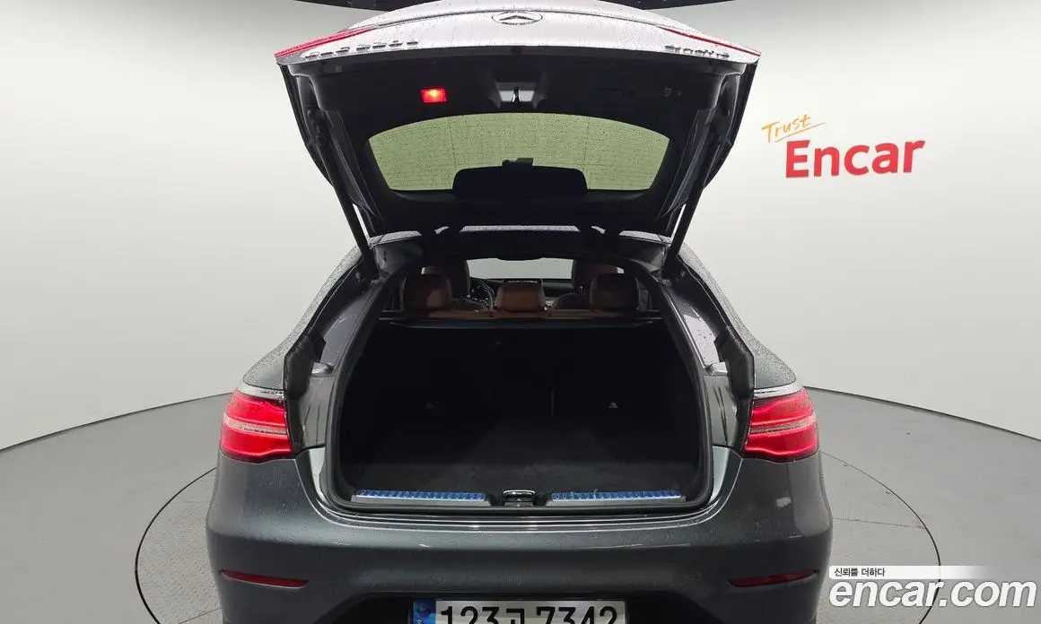 Mercedes-Benz GLC-Class 2017 2.1 гидро, фото 26 Mercedes-Benz GLC-Class 2017 2.1 гидро, фото 26