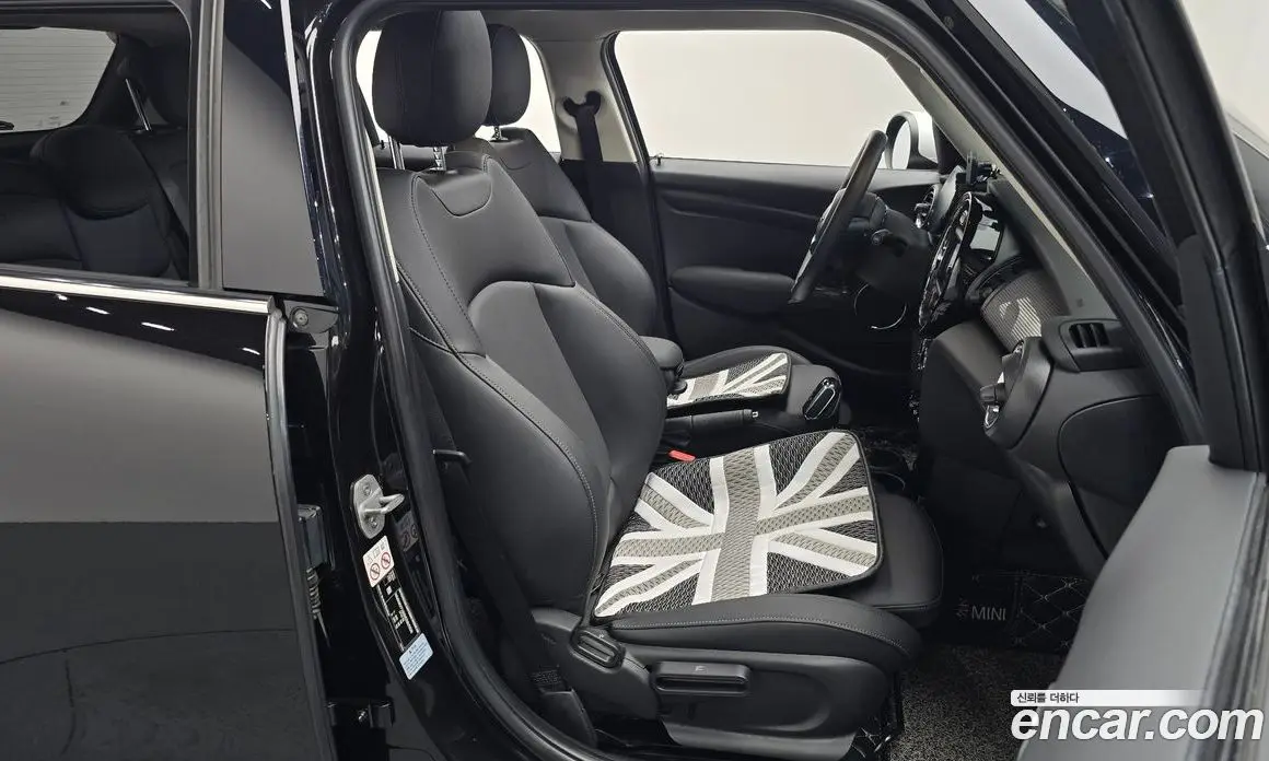 Mini Cooper 2021 1.5 автомат (гидро), фото 16