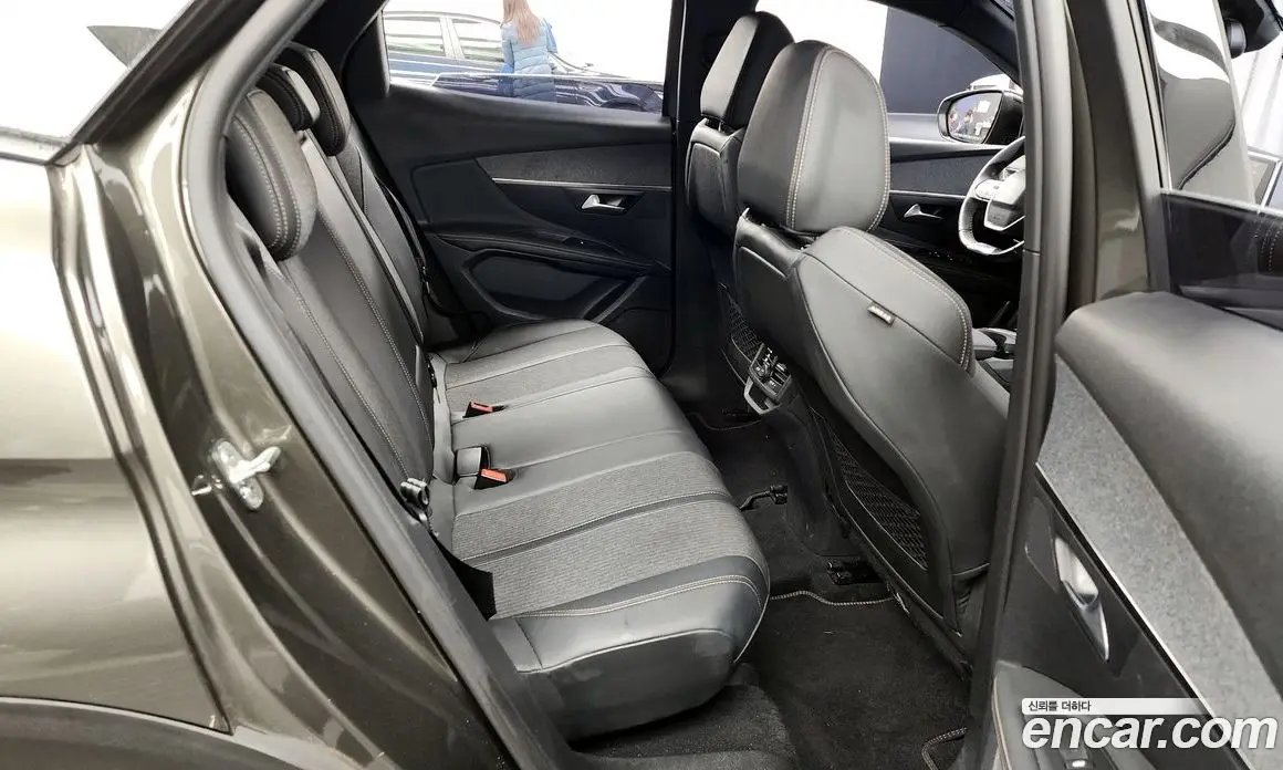 Peugeot 3008 2019 1.5 автомат (гидро), фото 12
