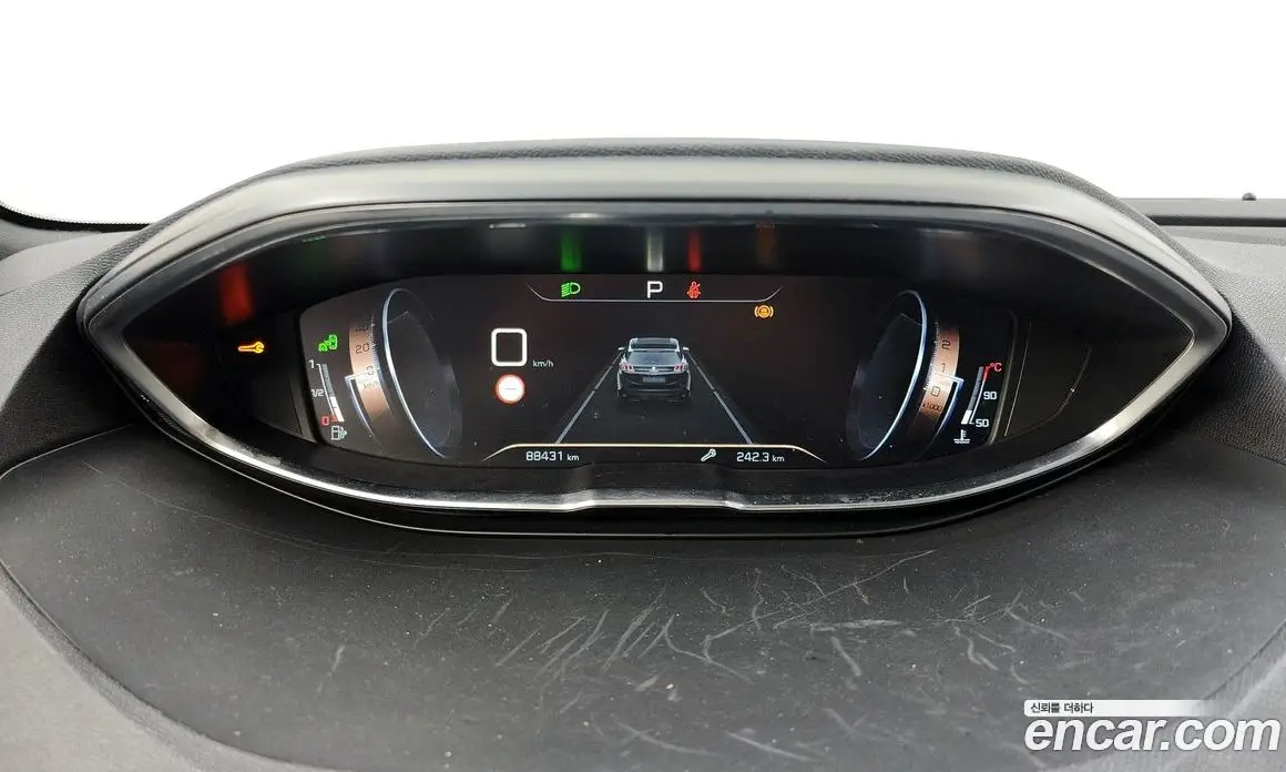Peugeot 3008 2019 1.5 автомат (гидро), фото 8