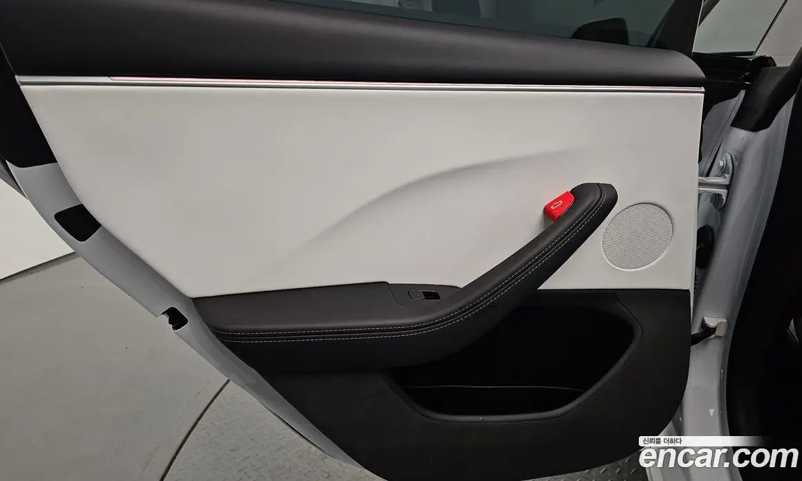 Tesla Model 3 2024 0.2 автомат (гидро), фото 15 Tesla Model 3 2024 0.2 автомат (гидро), фото 15