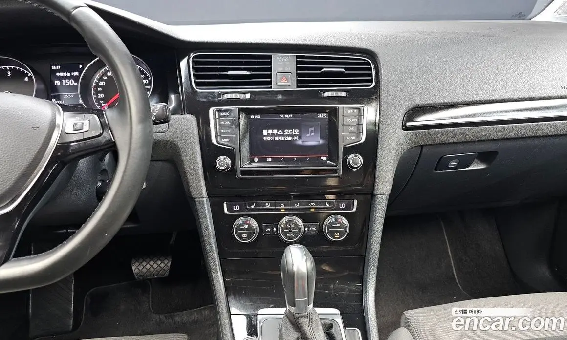 Volkswagen Golf 2015 2.0 автомат (гидро), фото 13