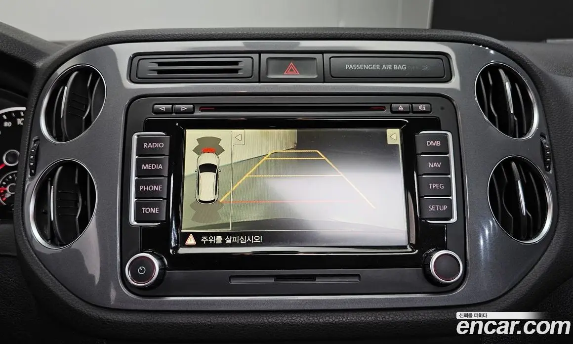 Volkswagen Tiguan 2012 2.0 автомат (гидро), фото 15